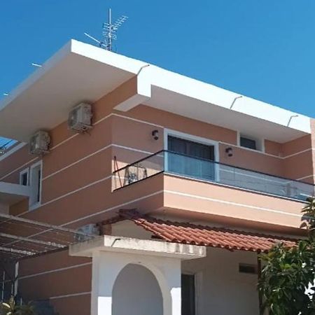 Miri'S Villa Sarandë エクステリア 写真